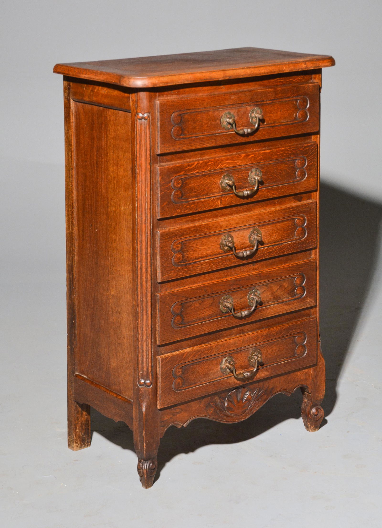 Louis XV Style Oak 5 Drawer Chest (1 of 4)