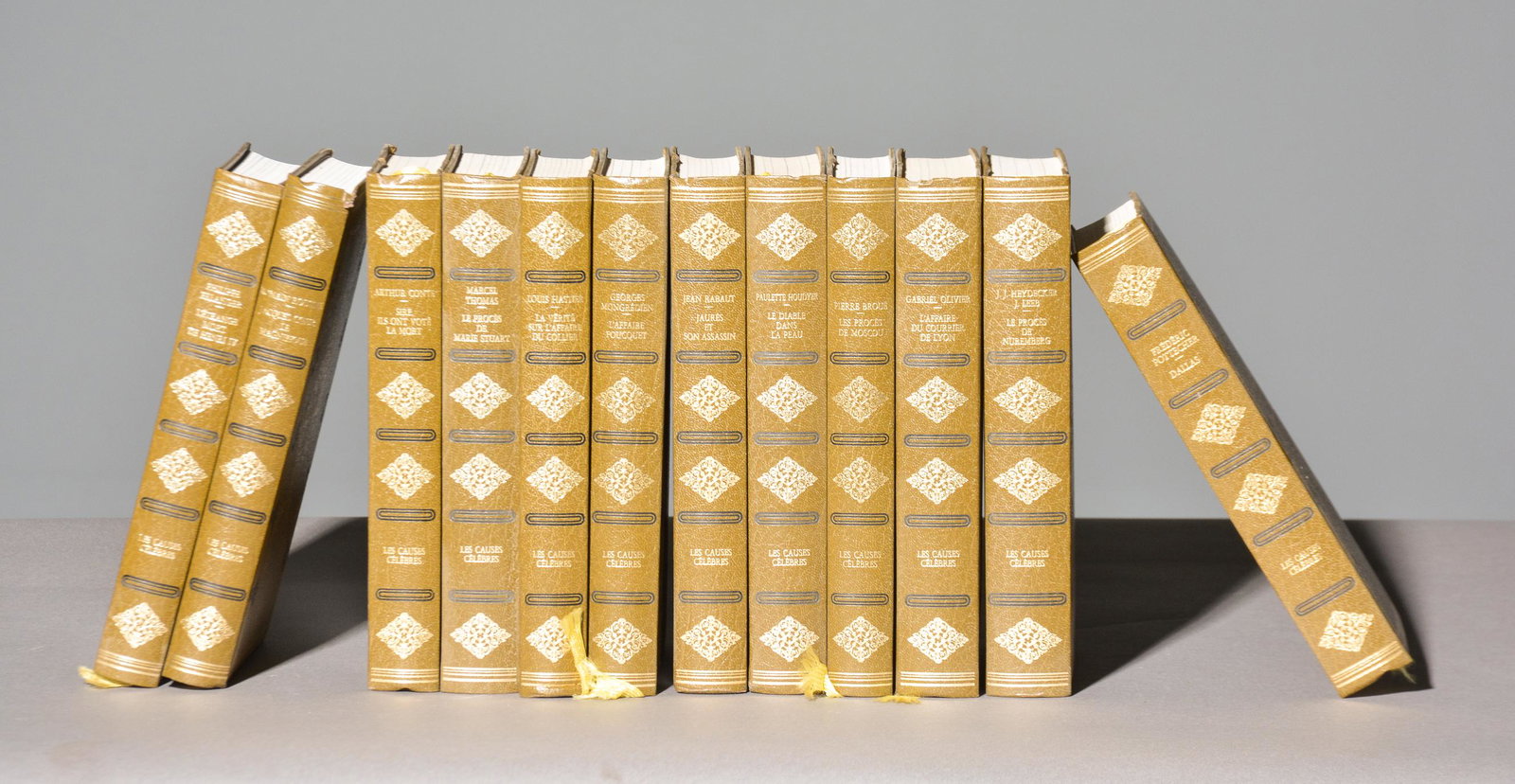 12 Assorted French Books - Les Causes Celebres (1 of 4)