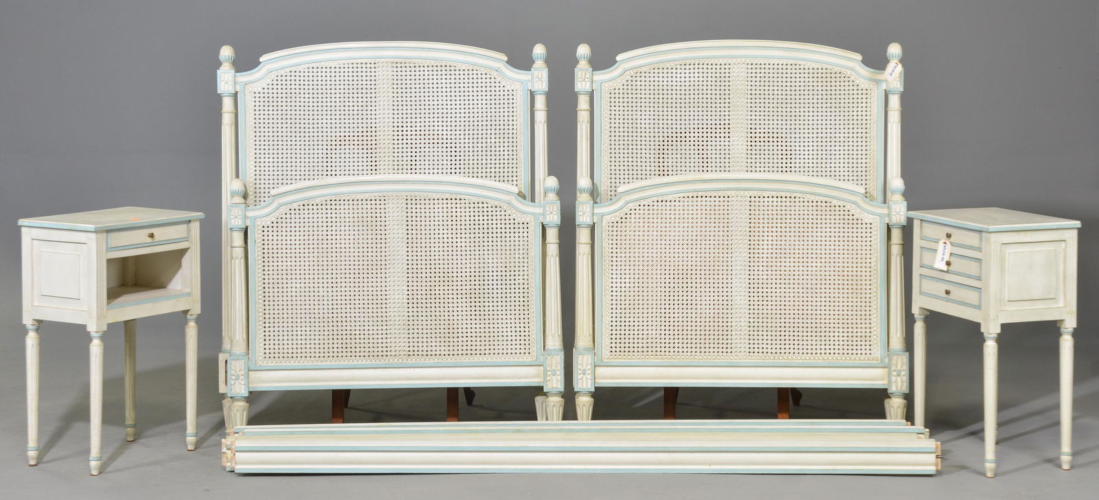 2 Louis XVI Style Painted Beds & Nightstands (1 of 4)