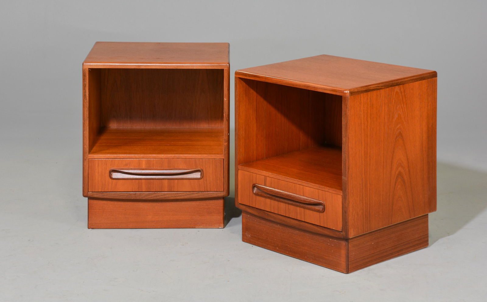 2 Mid Century Fresco Nightstands By G-Plan (1 of 4)