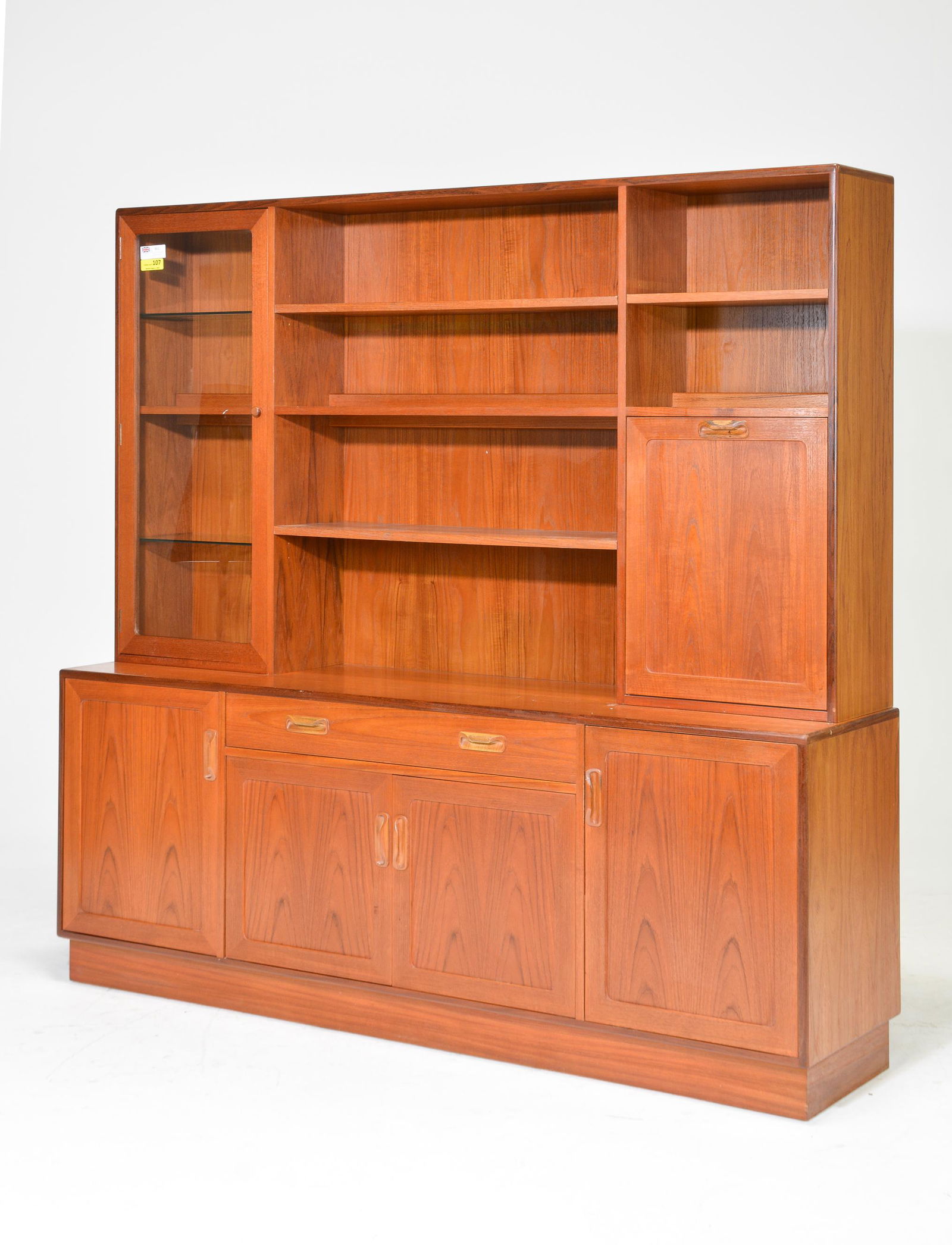 Mid Century Modern Cocktail Cabinet by G-Plan (1 of 5)