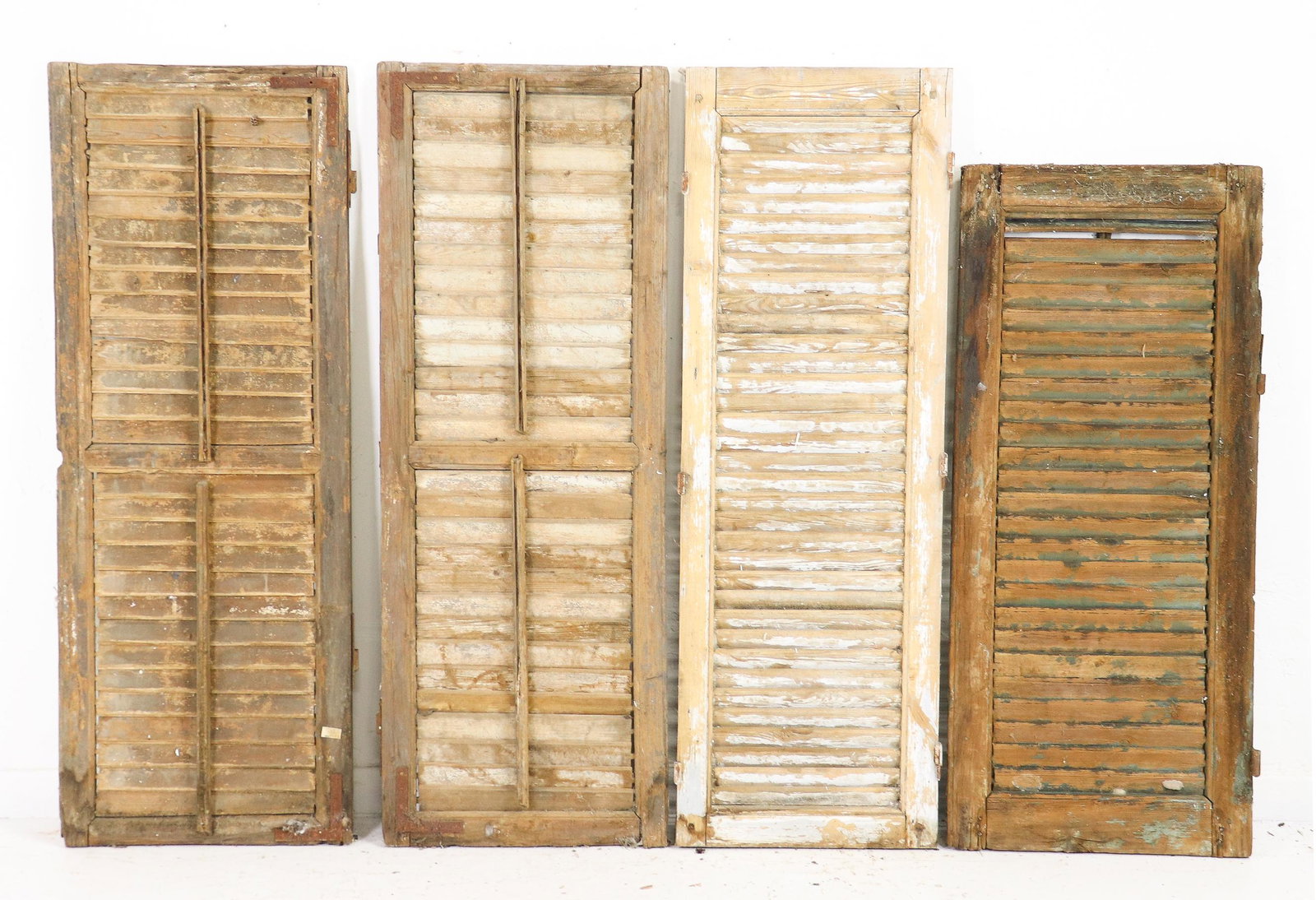 4 Assorted Shutters / Doors / Panels (1 of 5)