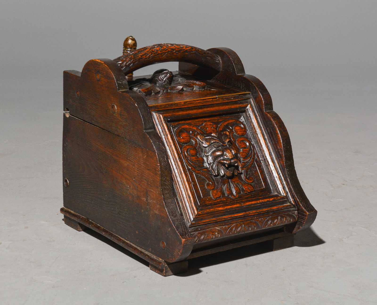 British Carved Oak Lion Mask Coal / Log Bin (1 of 4)