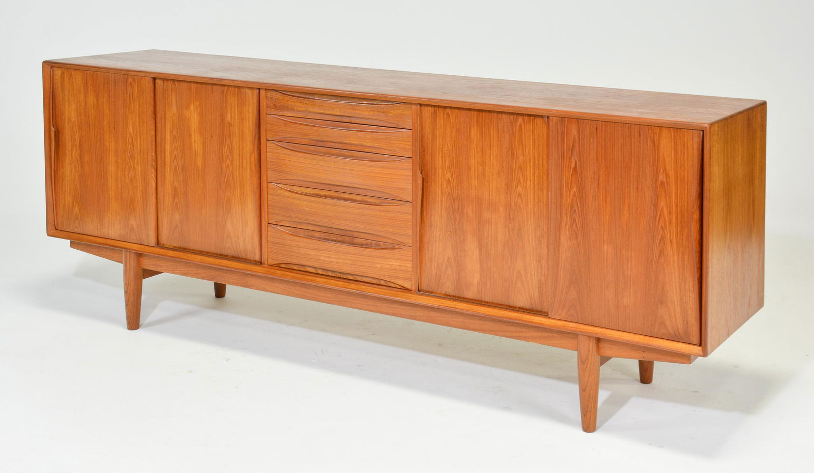 Danish Mid Century Dyrlund Sideboard: Danish Mid Century Teak Dyrlund Sideboard attributed to Arne Vodder - 32 in tall x 87 x 19