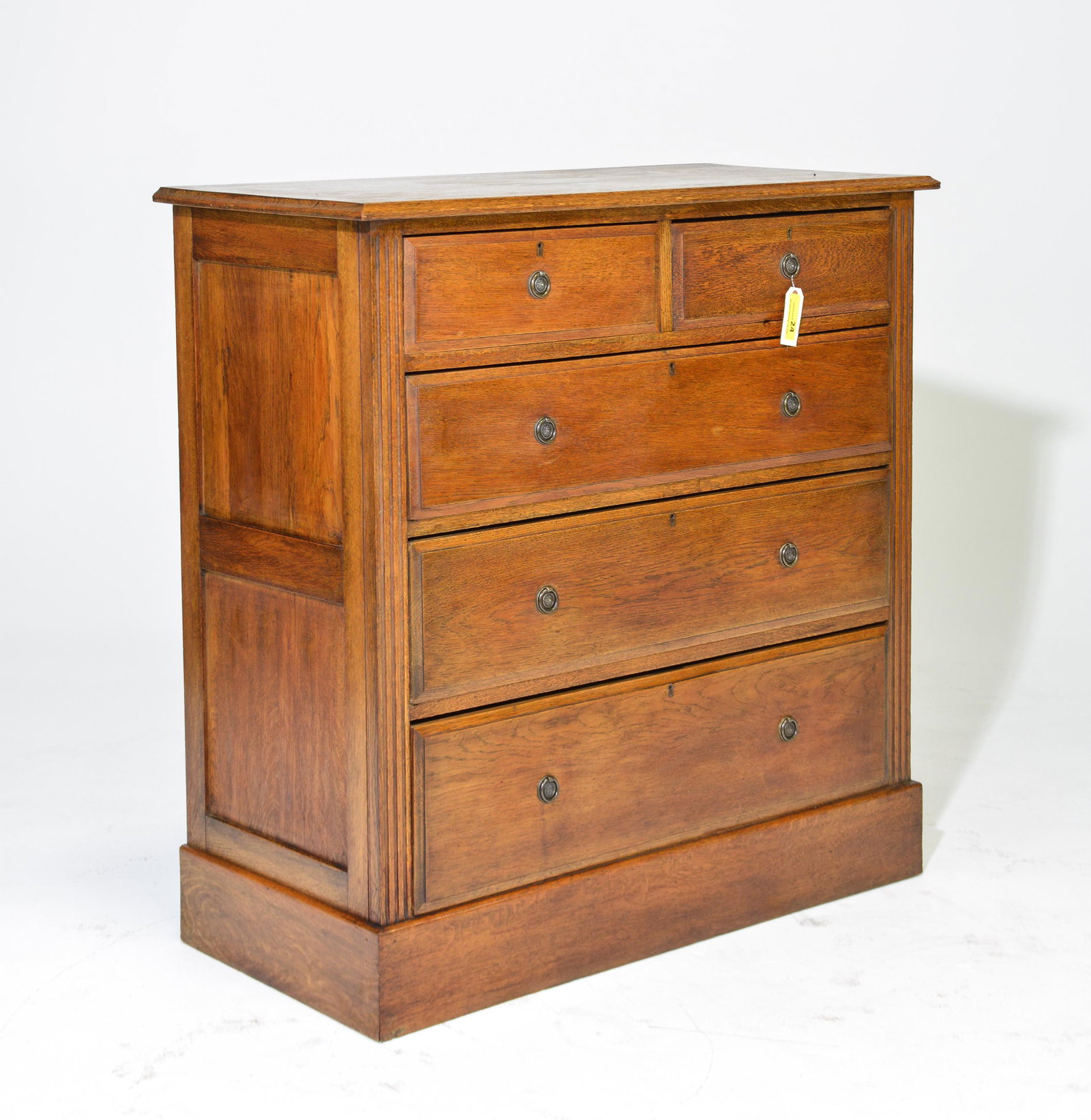British Oak 5 Drawer Chest (1 of 3)