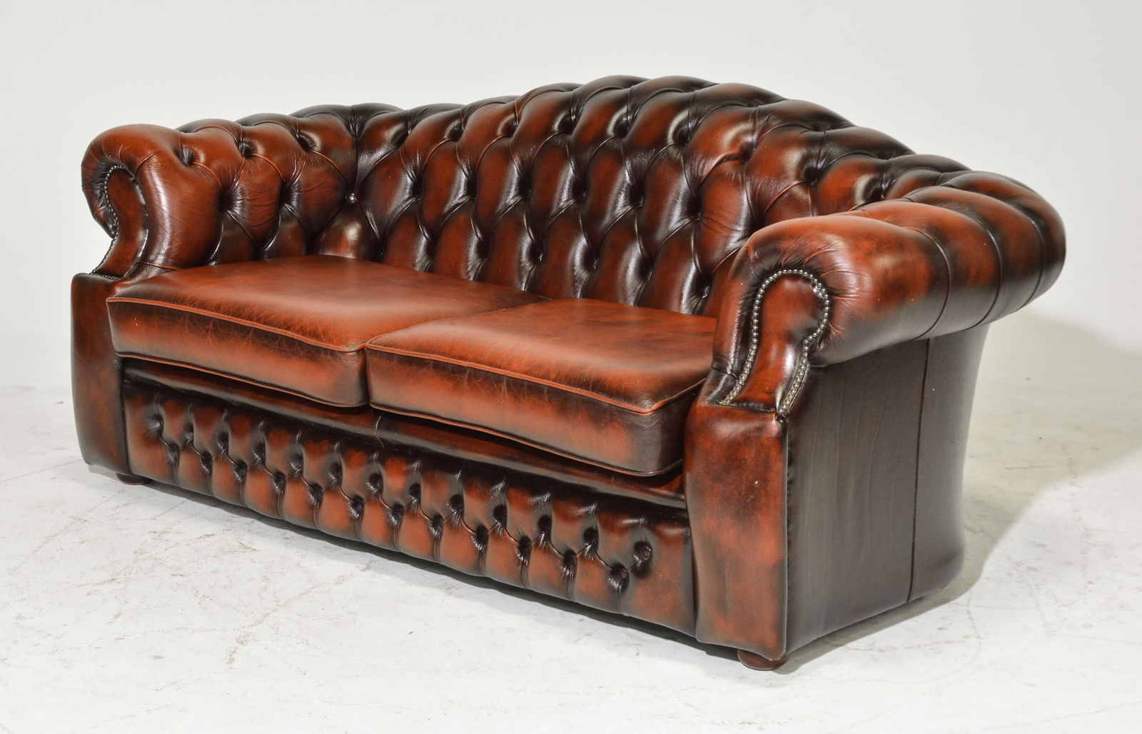 British Red Leather Hump Back Chesterfield Sofa (1 of 6)
