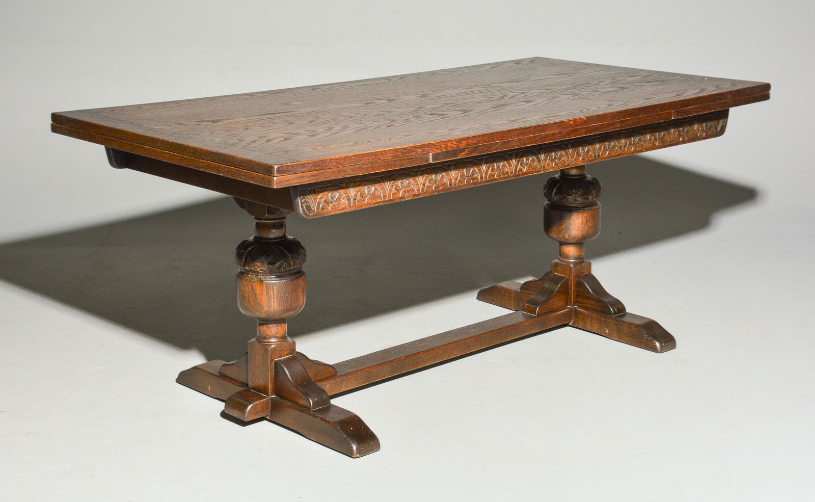 Tudor Style Oak Draw Leaf Dining Table (1 of 4)