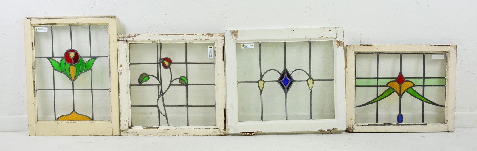 4 Assorted British Stained Glass Windows (1 of 5)