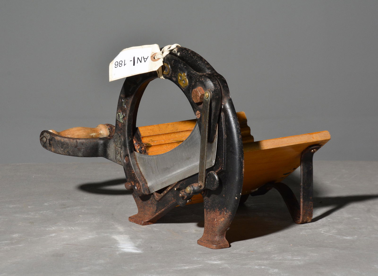 Painted Bread / Cabbage Slicer (1 of 2)