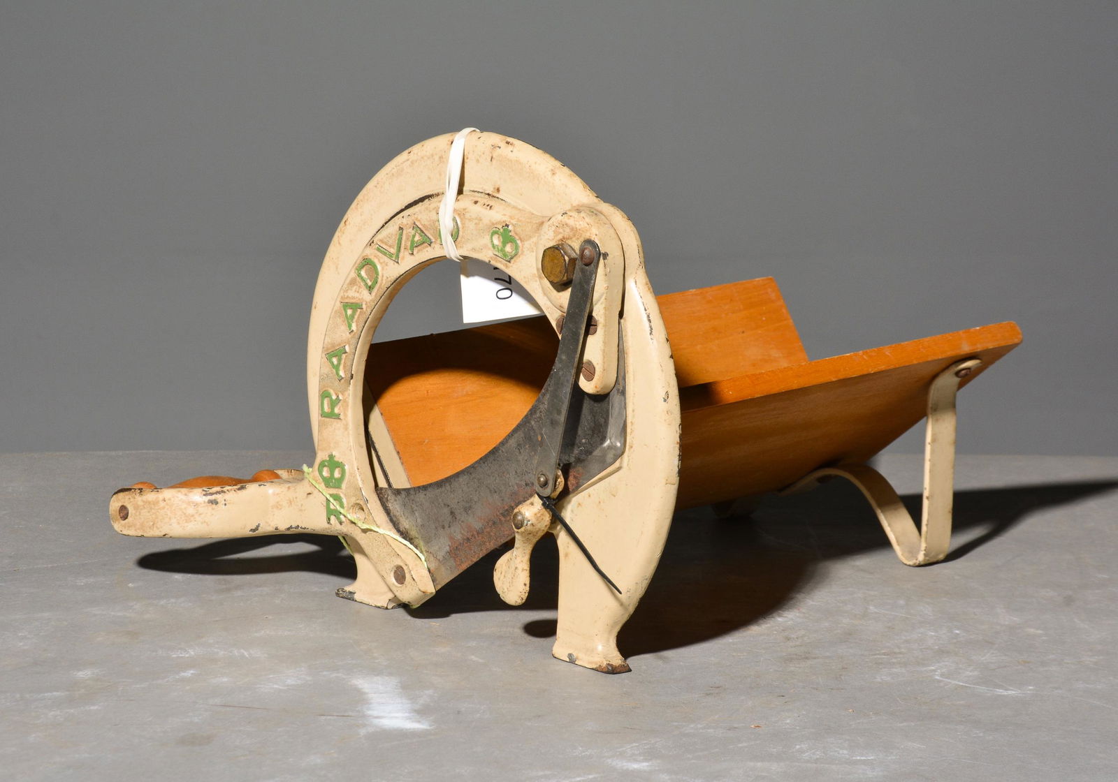 Painted Bread / Cabbage Slicer (1 of 2)