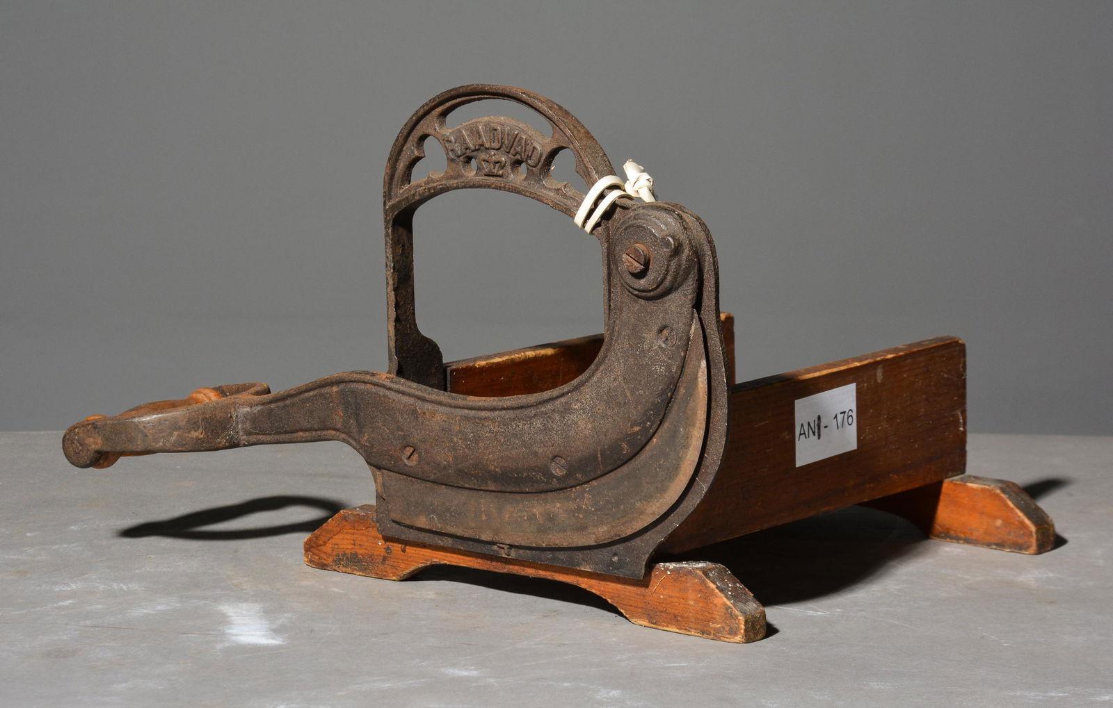 Painted Bread / Cabbage Slicer (1 of 2)