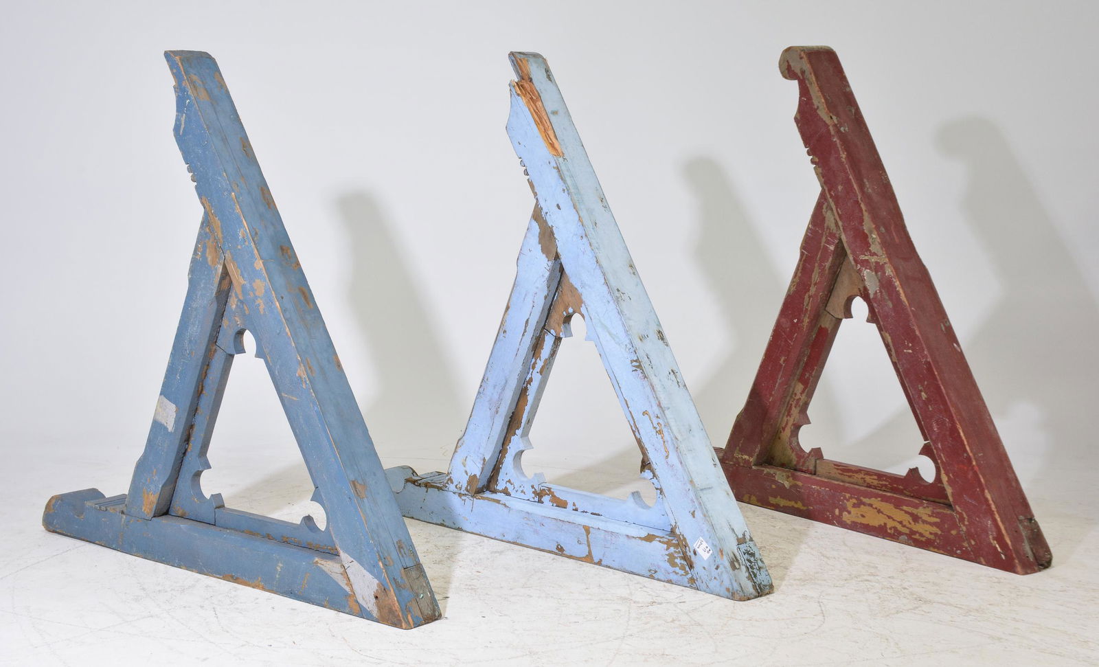 3 Wooden Corbels / Brackets (1 of 4)