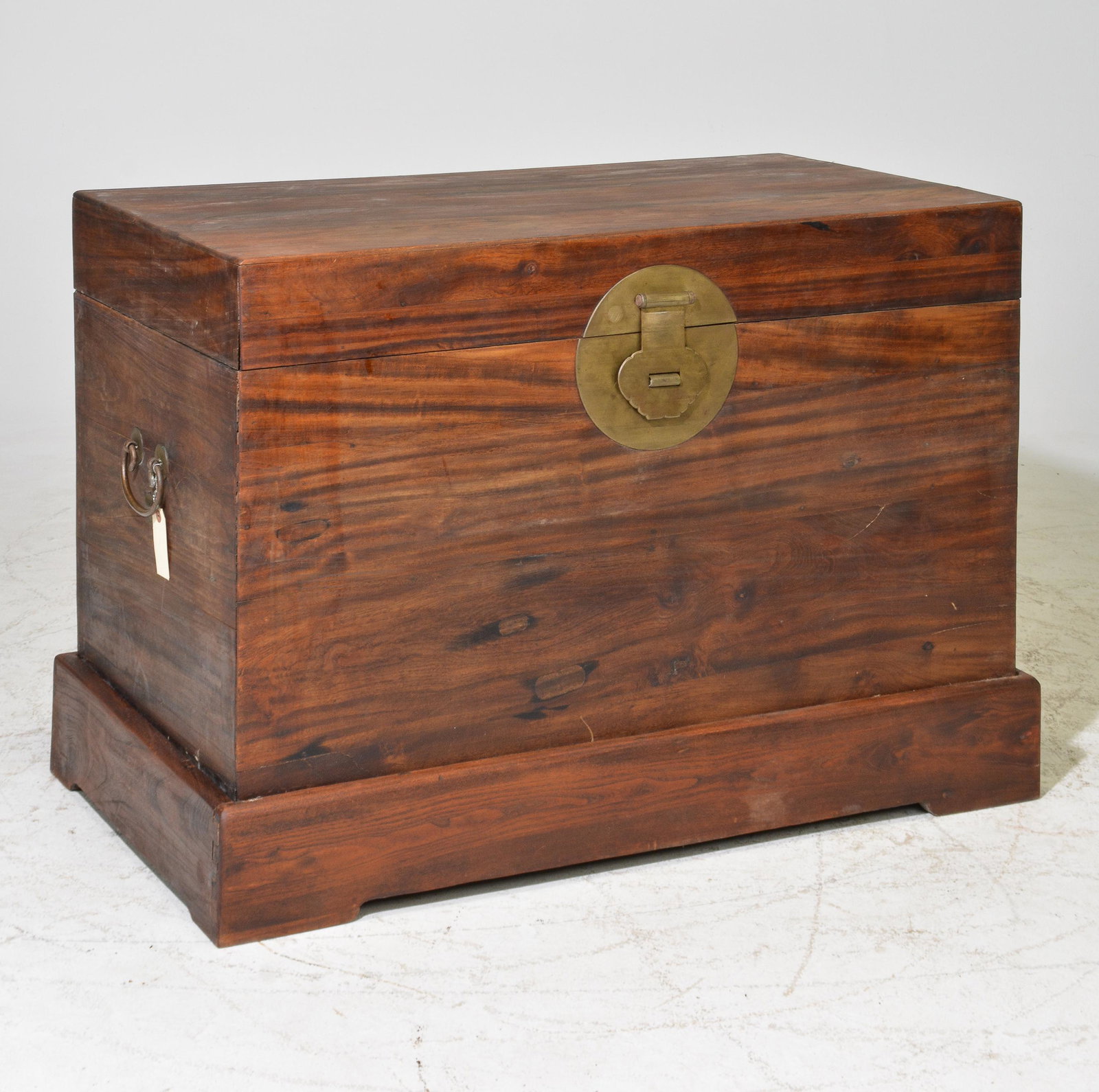 Blanket Box/Trunk: Blanket Box/Trunk - 30 in tall x 42 x 23