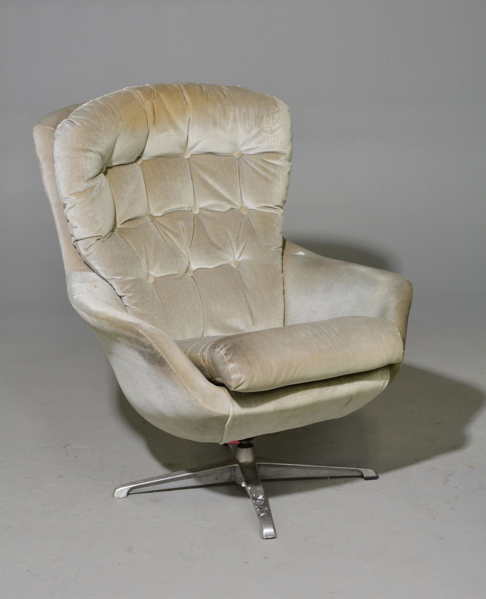 Mid Century Modern Button Tufted Lounge Chair (1 of 4)