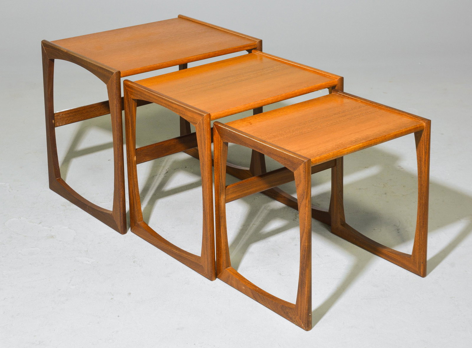 Mid Century Modern Quadrille Nest of 3 Tables (1 of 5)