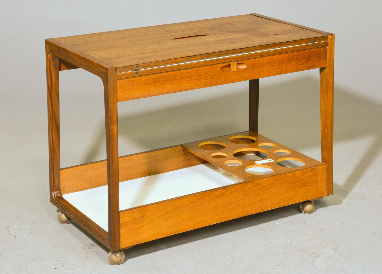 Mid Century Modern Drop Sided Trolley / Bar Cart (1 of 3)