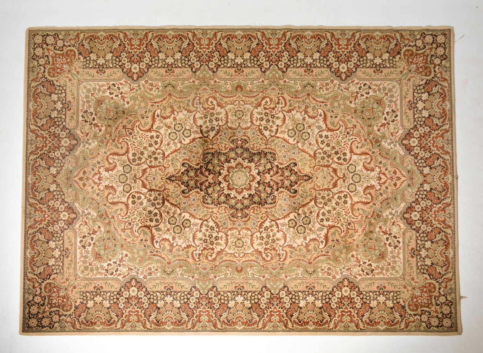 Machine Made Room Size Rug - 11'6 x 8'4 (1 of 3)