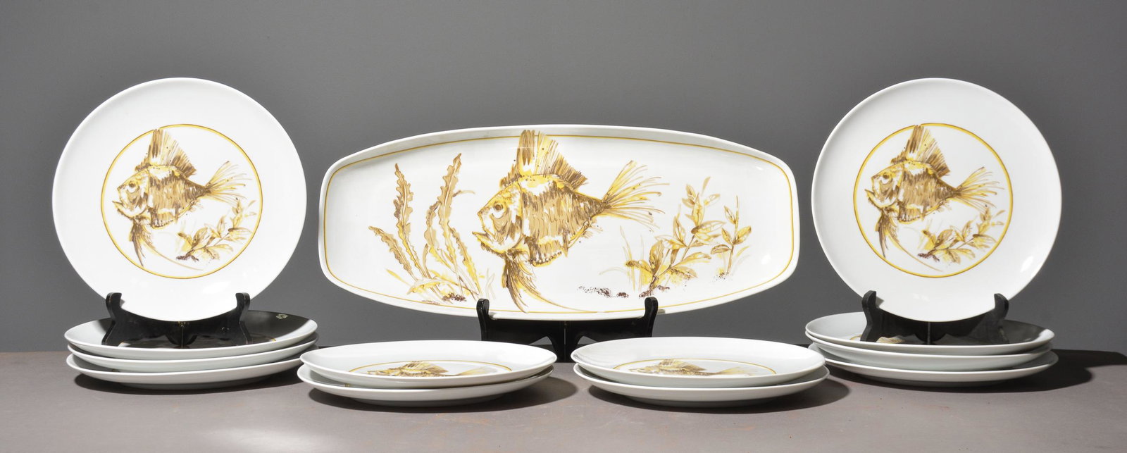 13pc Italian Fish Plate Set -  Platter & 12 Plates (1 of 4)