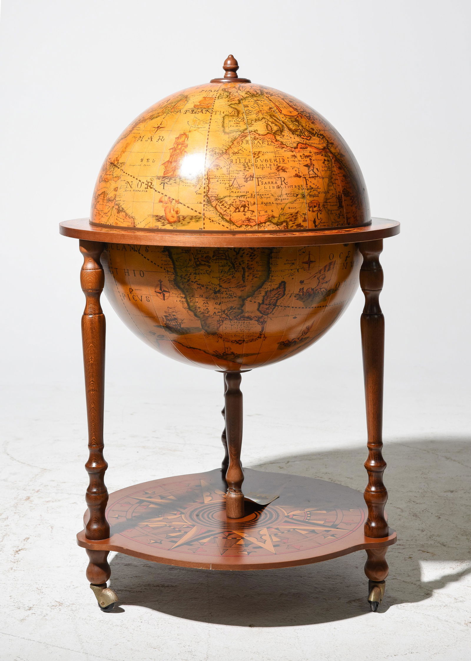 English Globe Bar / Cart c.1970 (1 of 3)