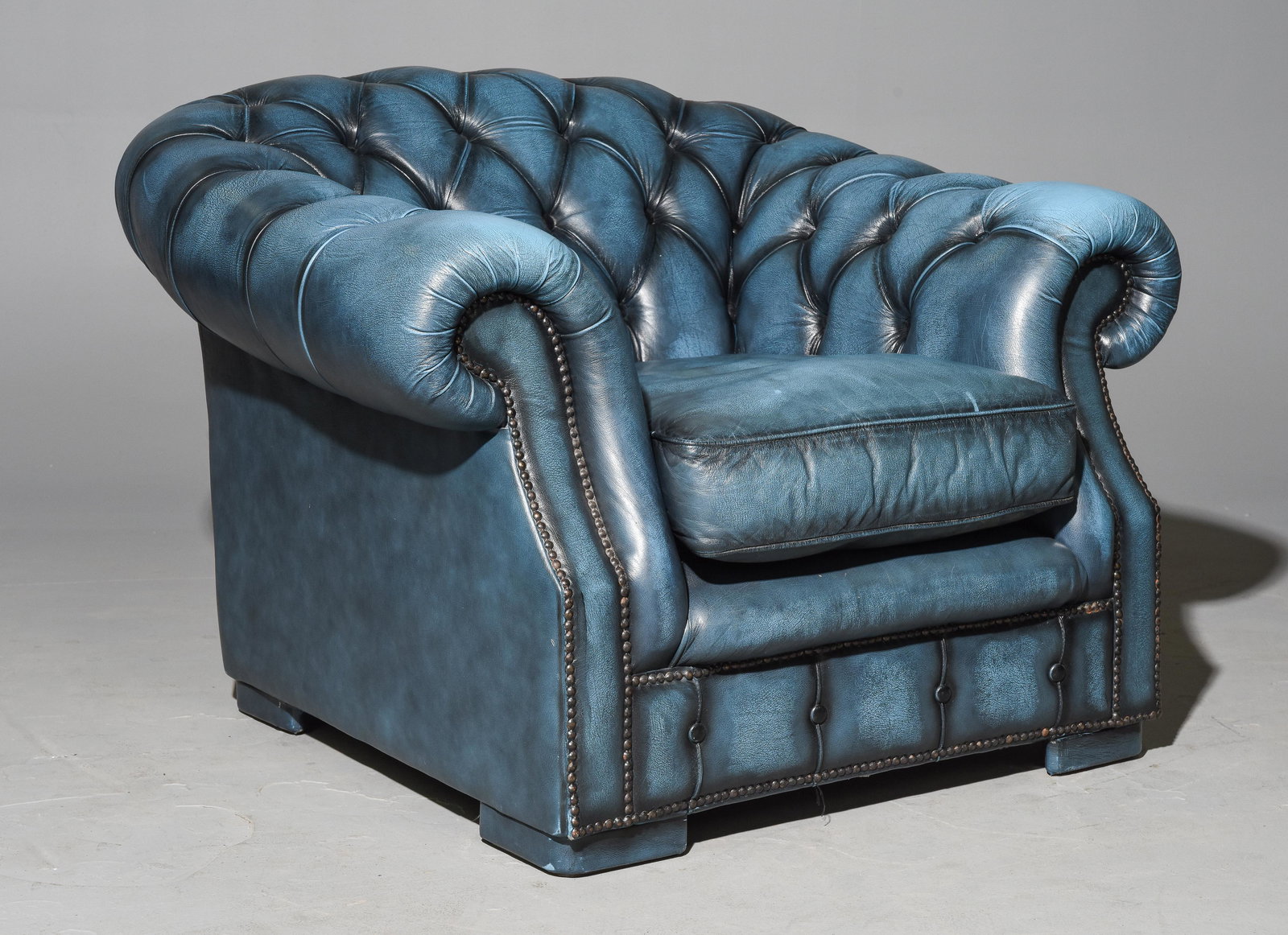 British Blue Leather Chesterfield Club Chair: British Blue Leather Button Tufted Chesterfield Club Chair - 31 in tall x 40 x 39, Seat height is 17 inches
