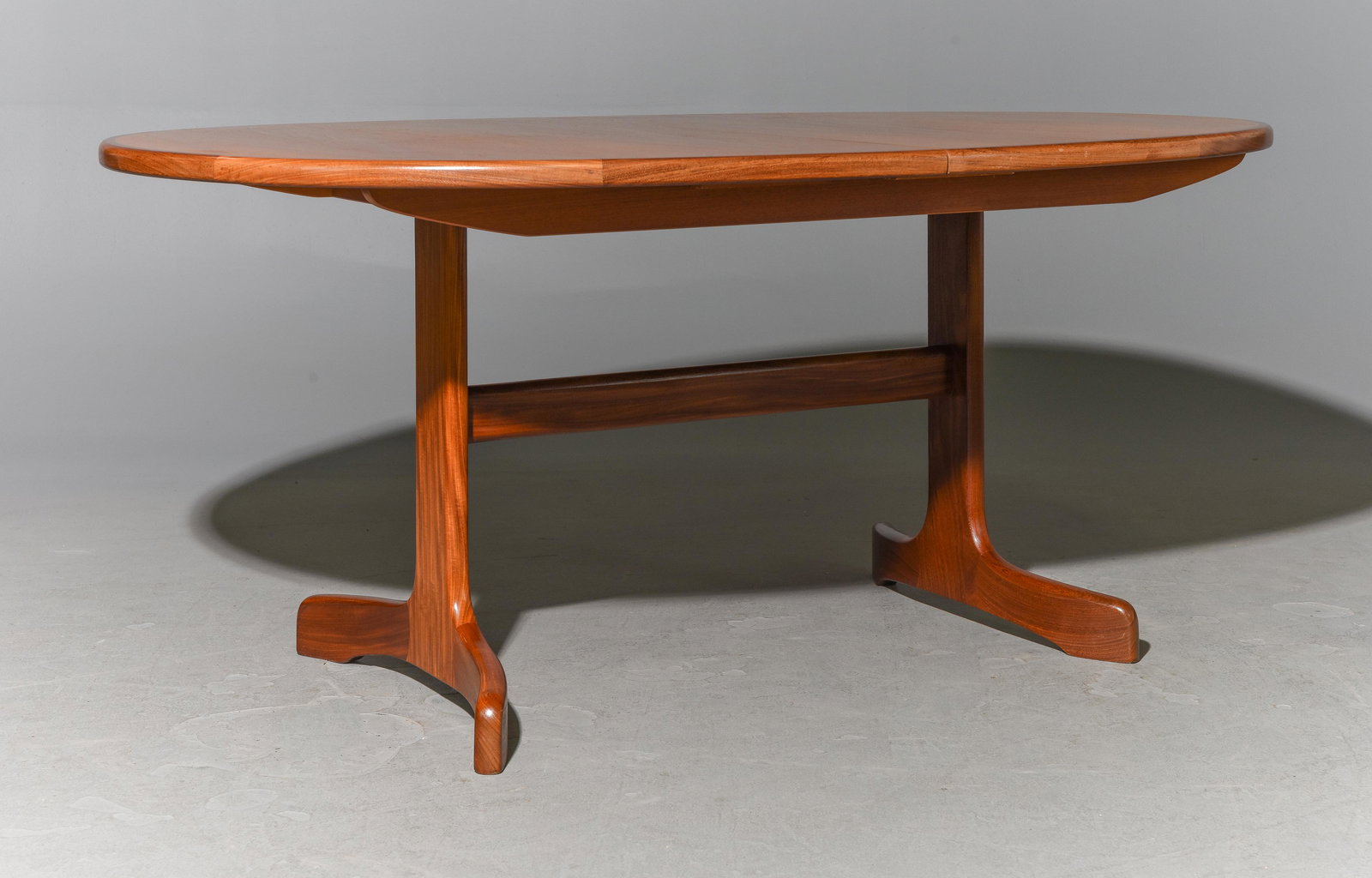 Oval Mid Century Teak Dining Table By G-Plan (1 of 5)