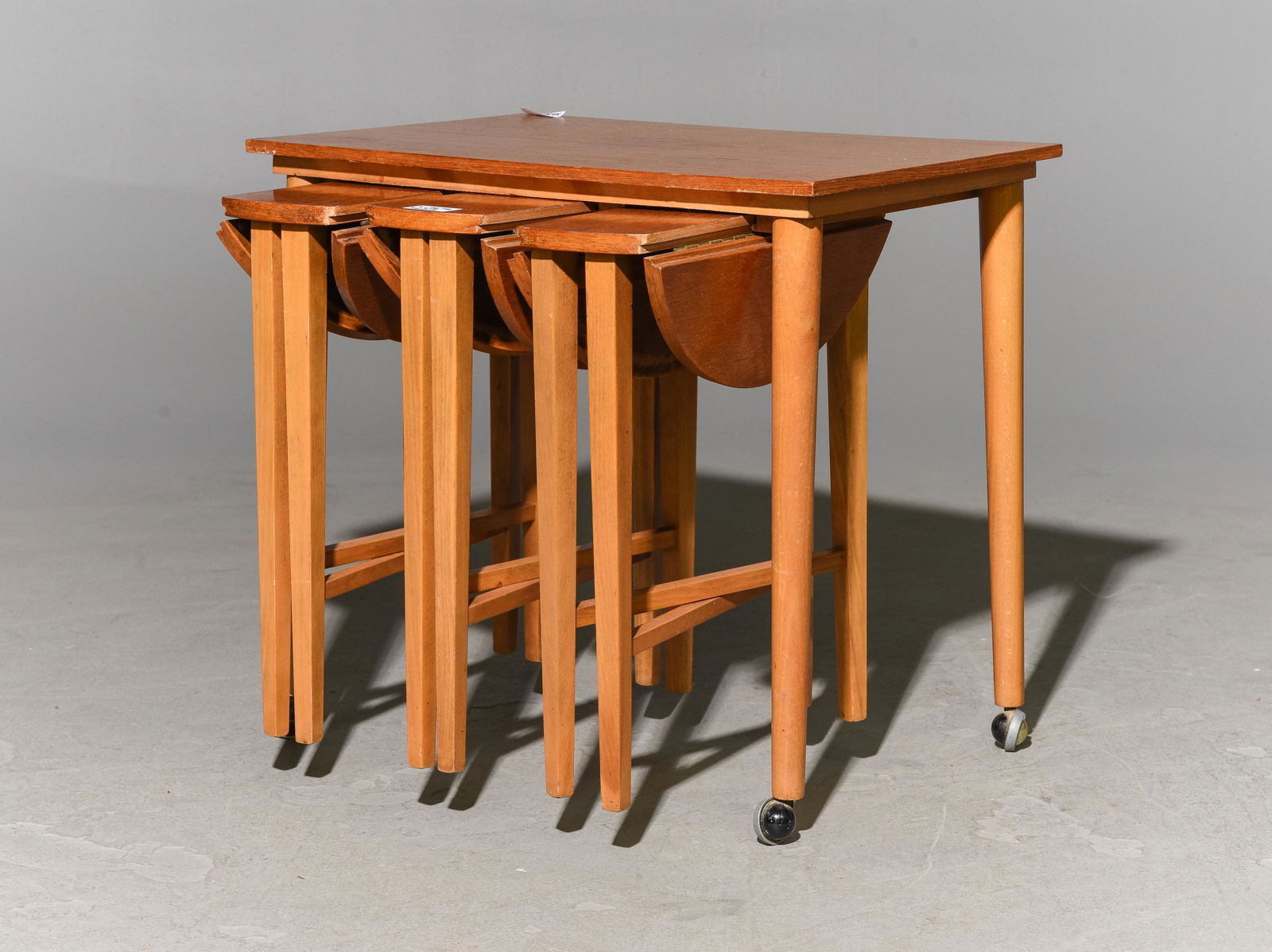 Mid Century Modern Nesting Cart / Table (1 of 4)