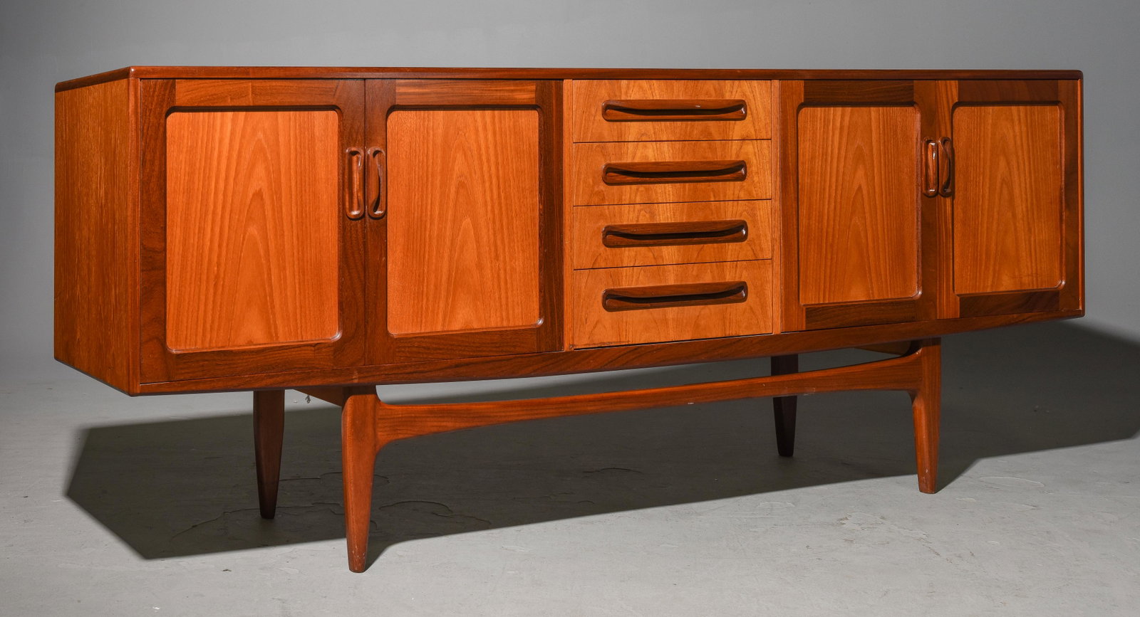 Mid Century Large "Fresco" Sideboard - G-Plan: This Danish Modern Style Teak Credenza is made by Mid Century Modern Furniture Maker G Plan ( Gplan ) & is part of their "Fresco" Range.
