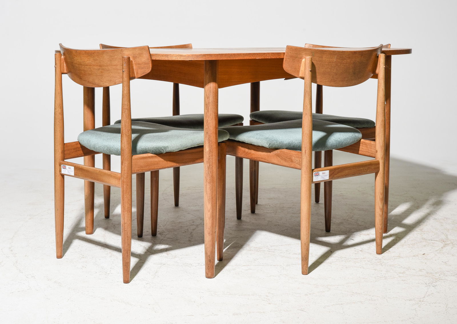 Mid Century Modern Table & 4 Chairs (1 of 3)