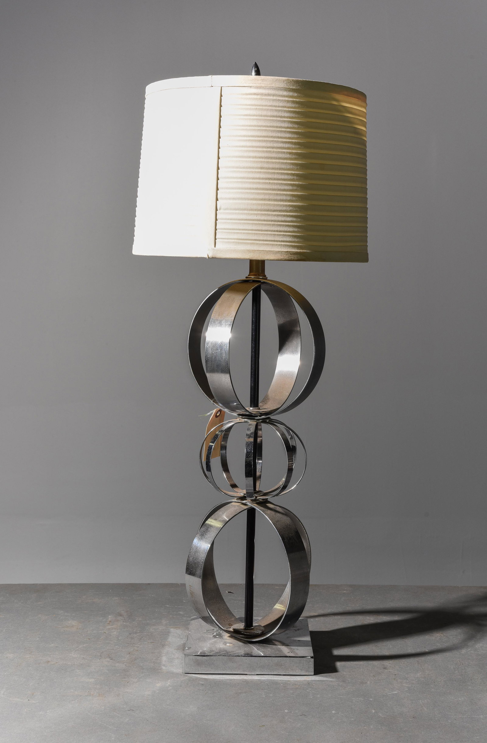 Mid Century Modern Style Table Lamp (1 of 4)