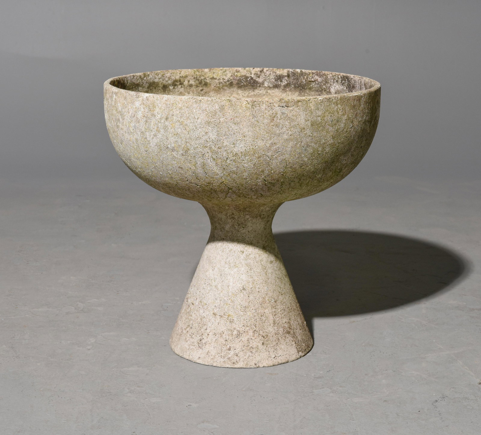 Willy Guhl (1915-2004) - Pedestal Planter - Rare Model: Willy Guhl (1915-2004) - Pedestal Planter - Rare Model
