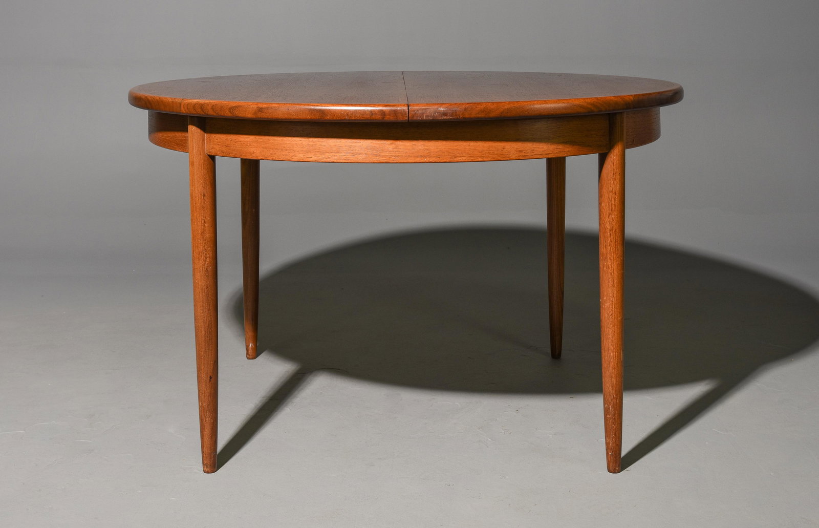 Round Mid Century Table By G-Plan - Pop Up Leaf (1 of 4)