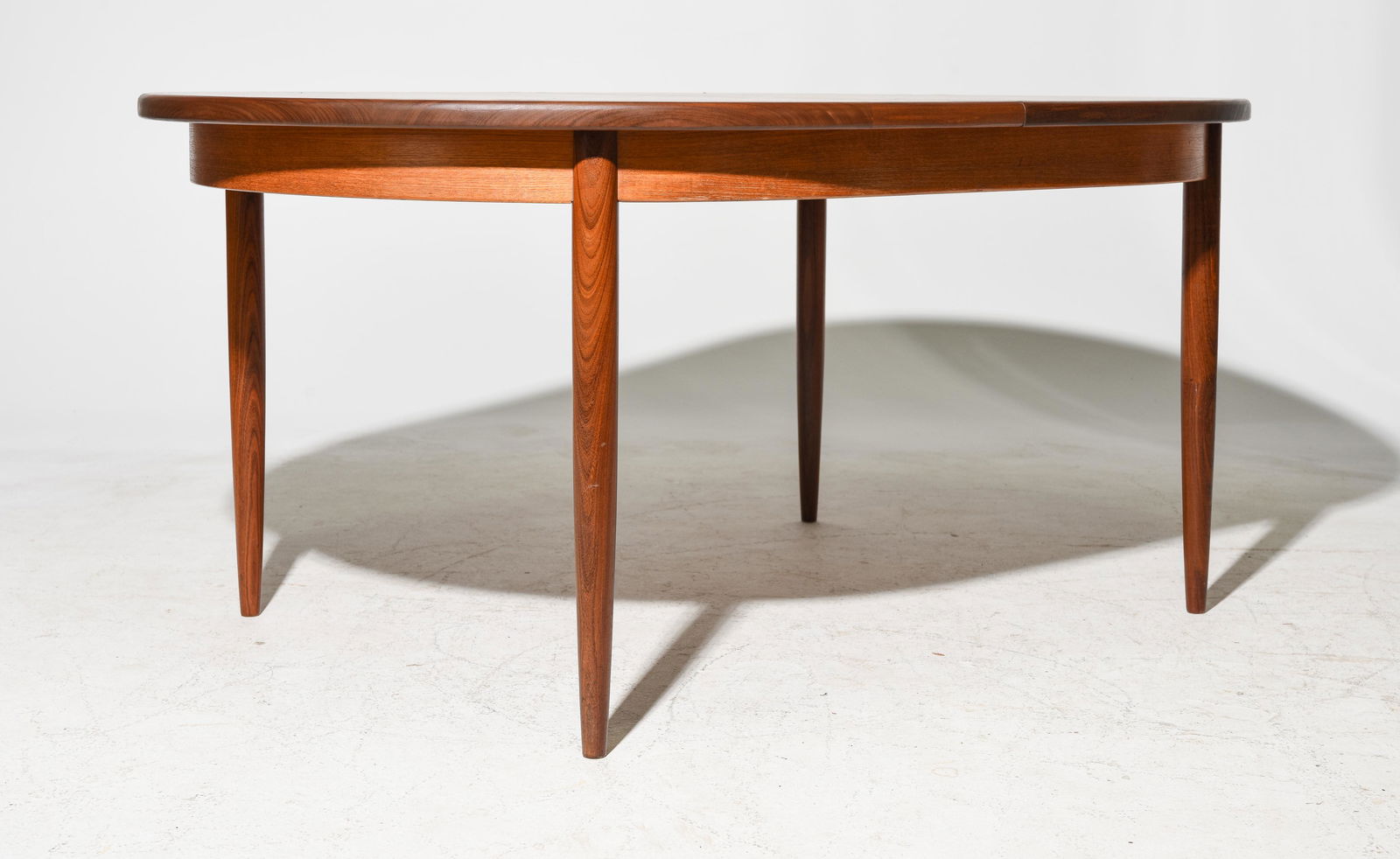 Mid Century Oval Dining Table by G-Plan (1 of 4)