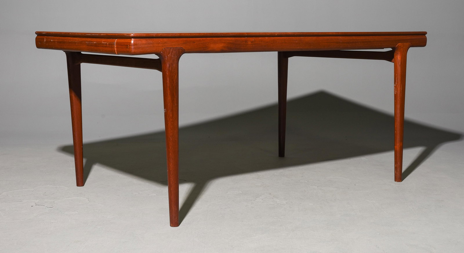 Danish Modern Teak Table with 2 Leaves (1 of 7)