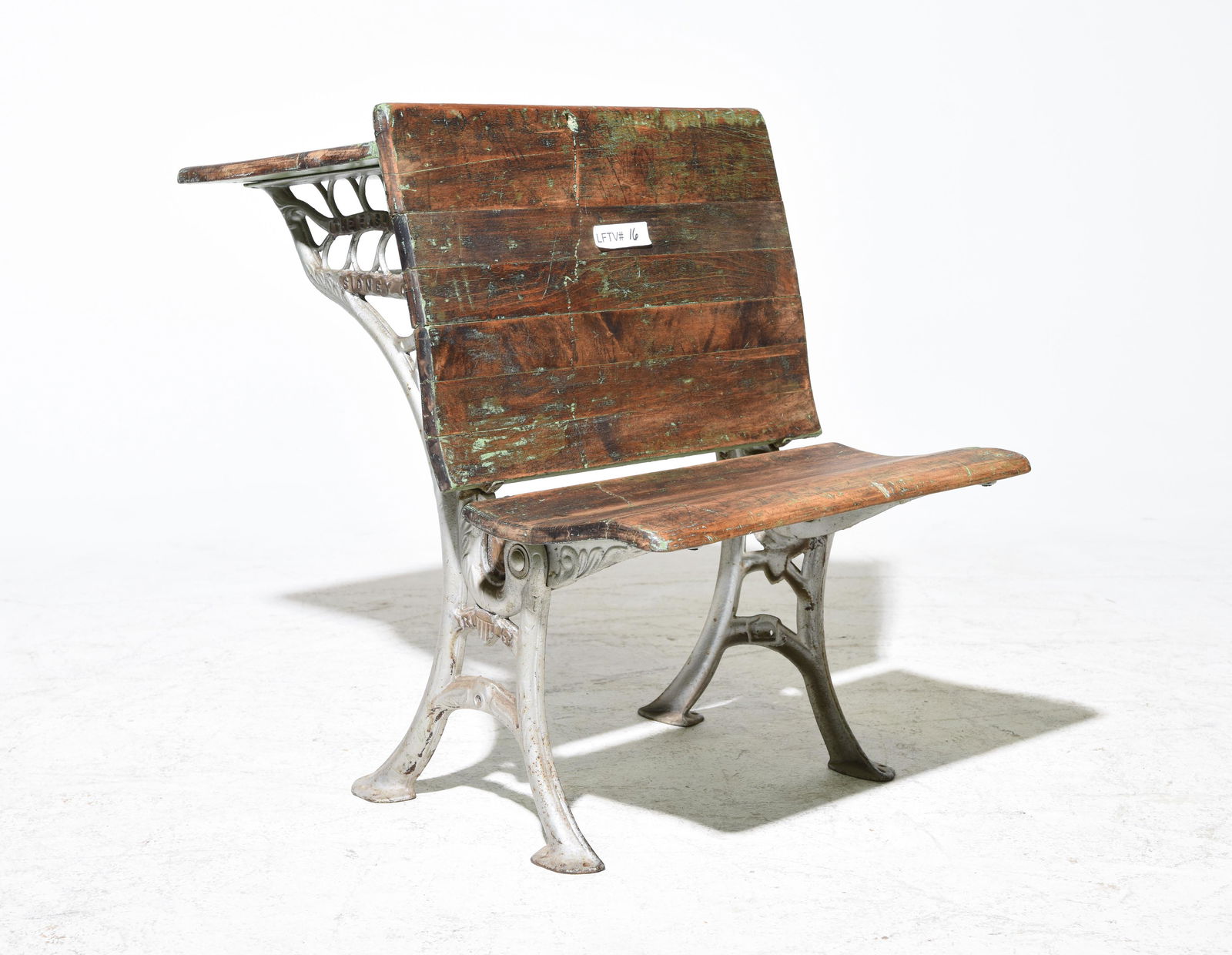 Youth / Childs School Desk (1 of 4)