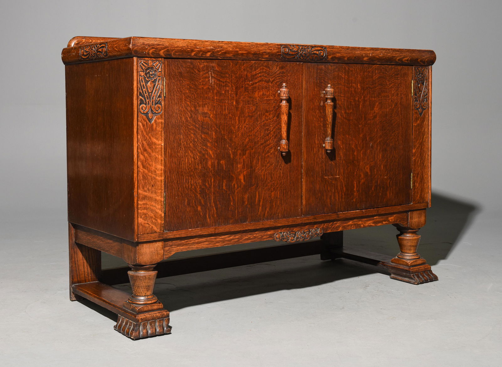 British Oak 2 Door Sideboard / Buffet (1 of 6)