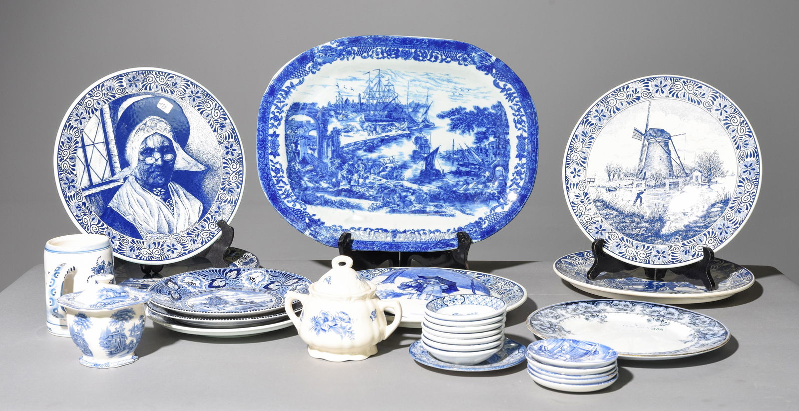29pcs Assorted Blue & White China (1 of 7)