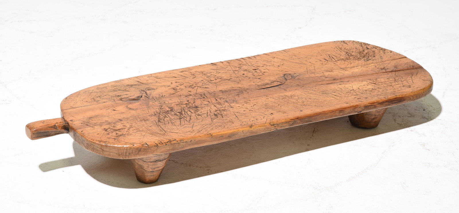 Large Waxed Bread Board with Feet / Stand (1 of 3)