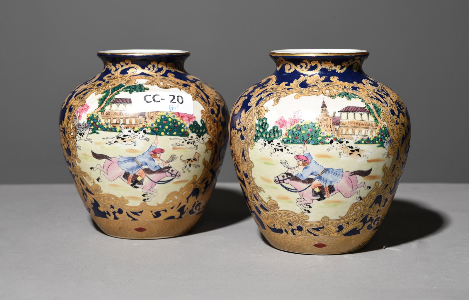 2 Hunt Scene Vases (1 of 4)