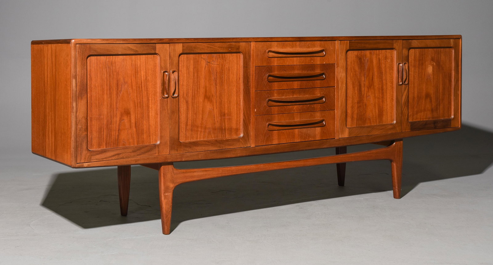 Mid Century Large "Fresco" Sideboard - G-Plan: This Danish Modern Style Teak Credenza is made by Mid Century Modern Furniture Maker G Plan ( Gplan ) & is part of their "Fresco" Range.