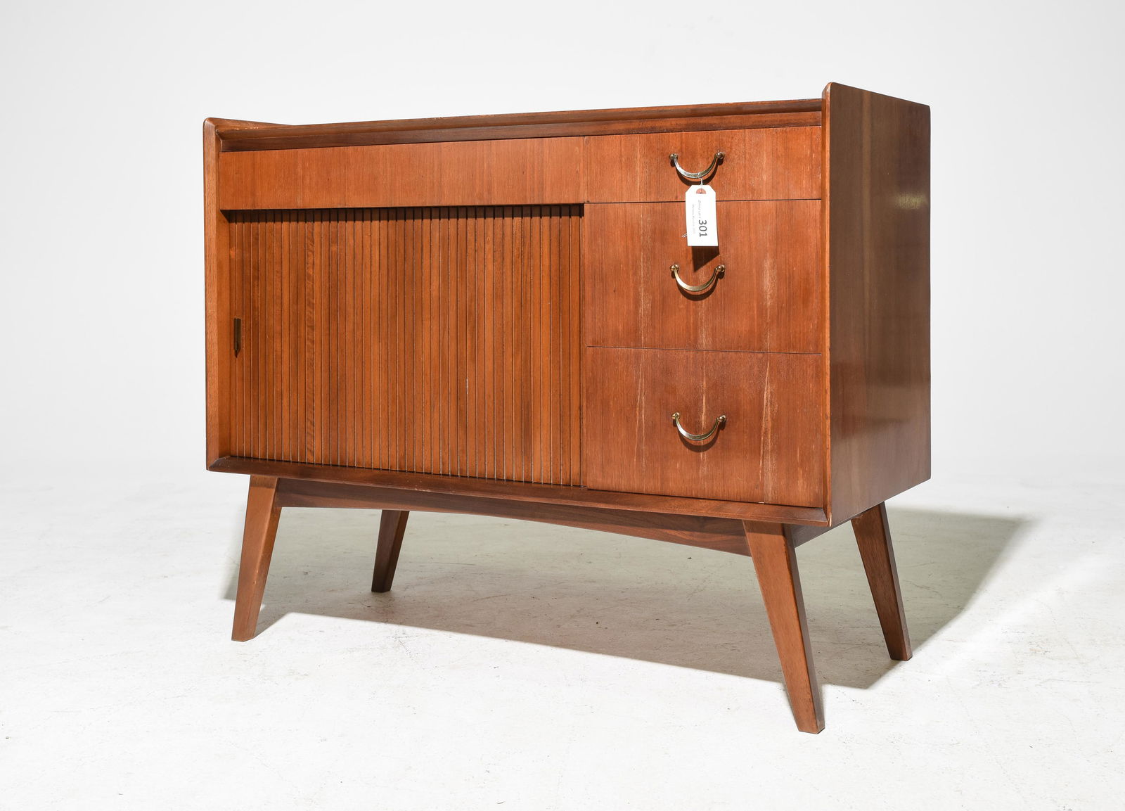 Mid Century Modern Cocktail / Bar Cabinet - Wrighton (1 of 4)