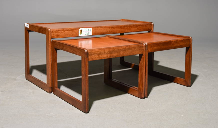 Mid Century Modern Nesting Coffee Table Avalon