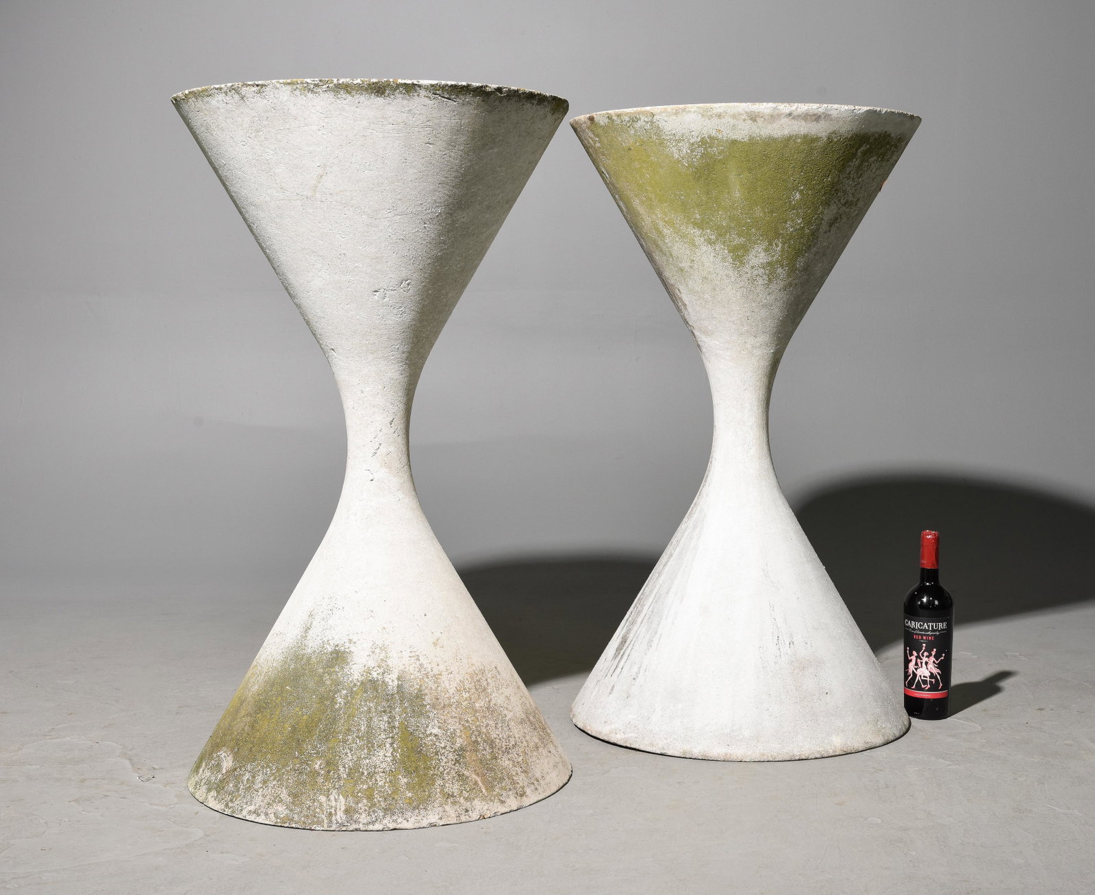 Willy Guhl (1915-2004) - 2 Diabolo Planters: Willy Guhl (1915-2004) - 2 Diabolo Planters