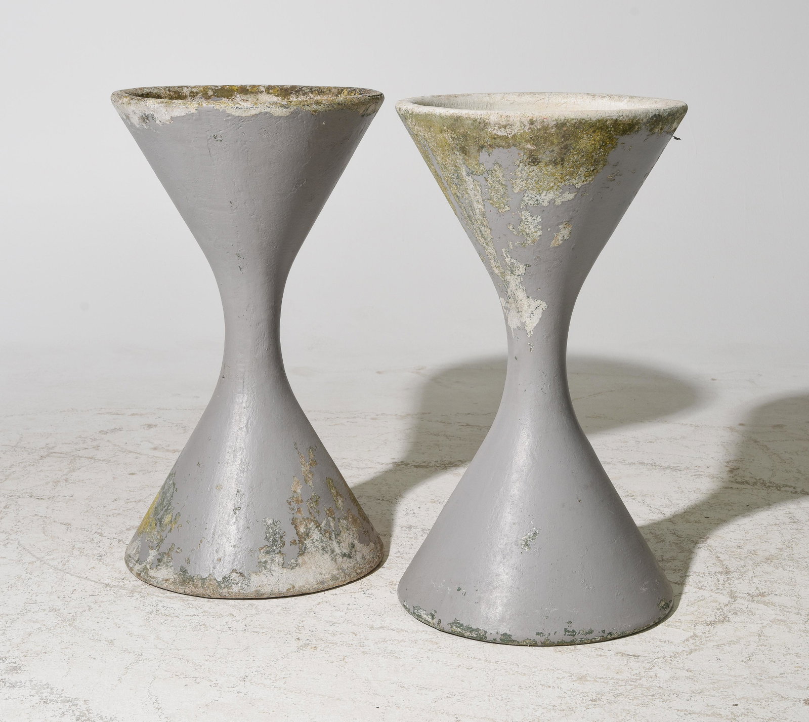 Willy Guhl (1915-2004) - 2 Diabolo Planters #1: Willy Guhl (1915-2004) - 2 Diabolo Planters