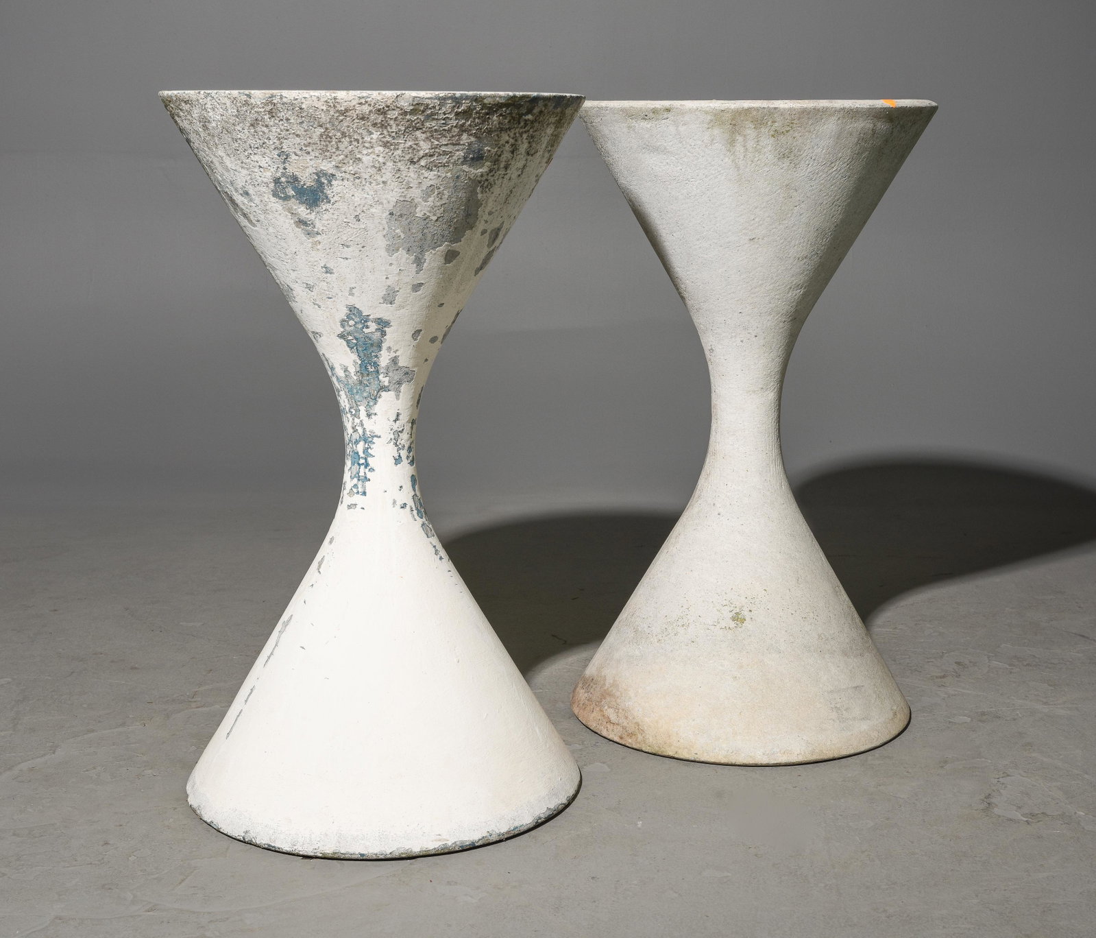 Willy Guhl (1915-2004) - 2 Diabolo Planters #2: Willy Guhl (1915-2004) - 2 Diabolo Planters
