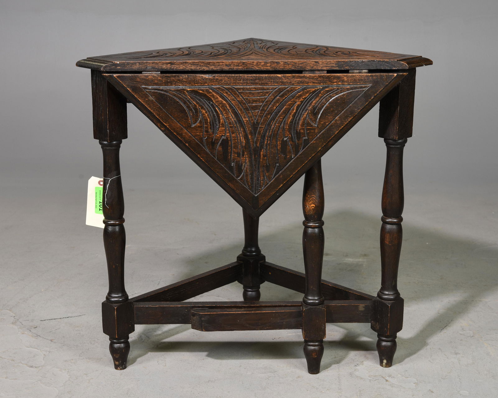 British Carved Oak Corner Table with Drop Down (1 of 2)
