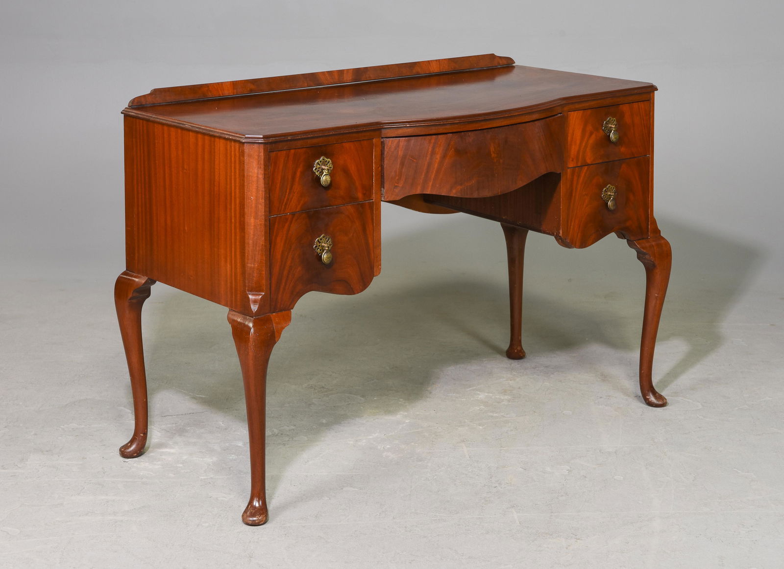 British Mahogany Dressing Table / Desk (1 of 3)