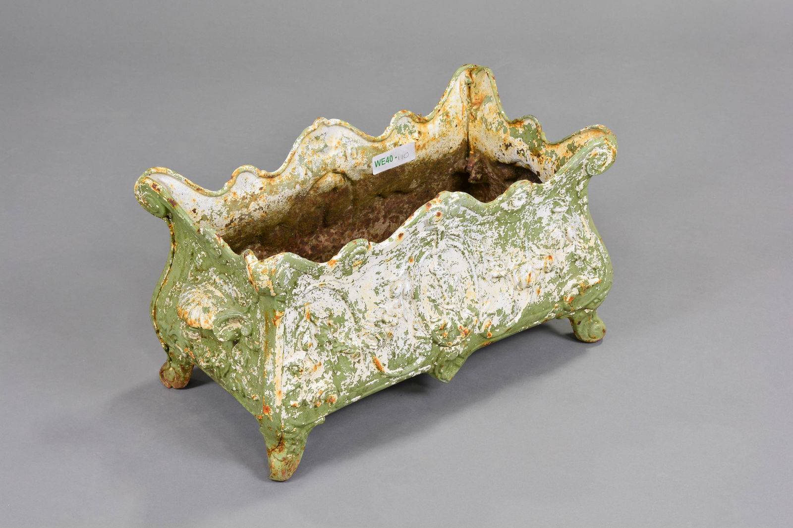 Low Cast Iron Planter #2 (1 of 3)