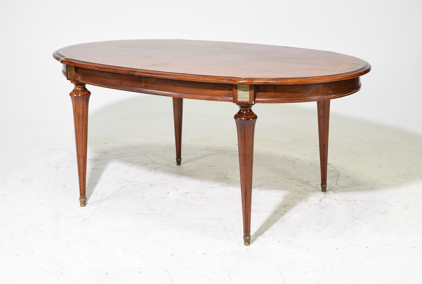 Louis XVI Style Oval Table with 2 Insertable Leaves (1 of 7)