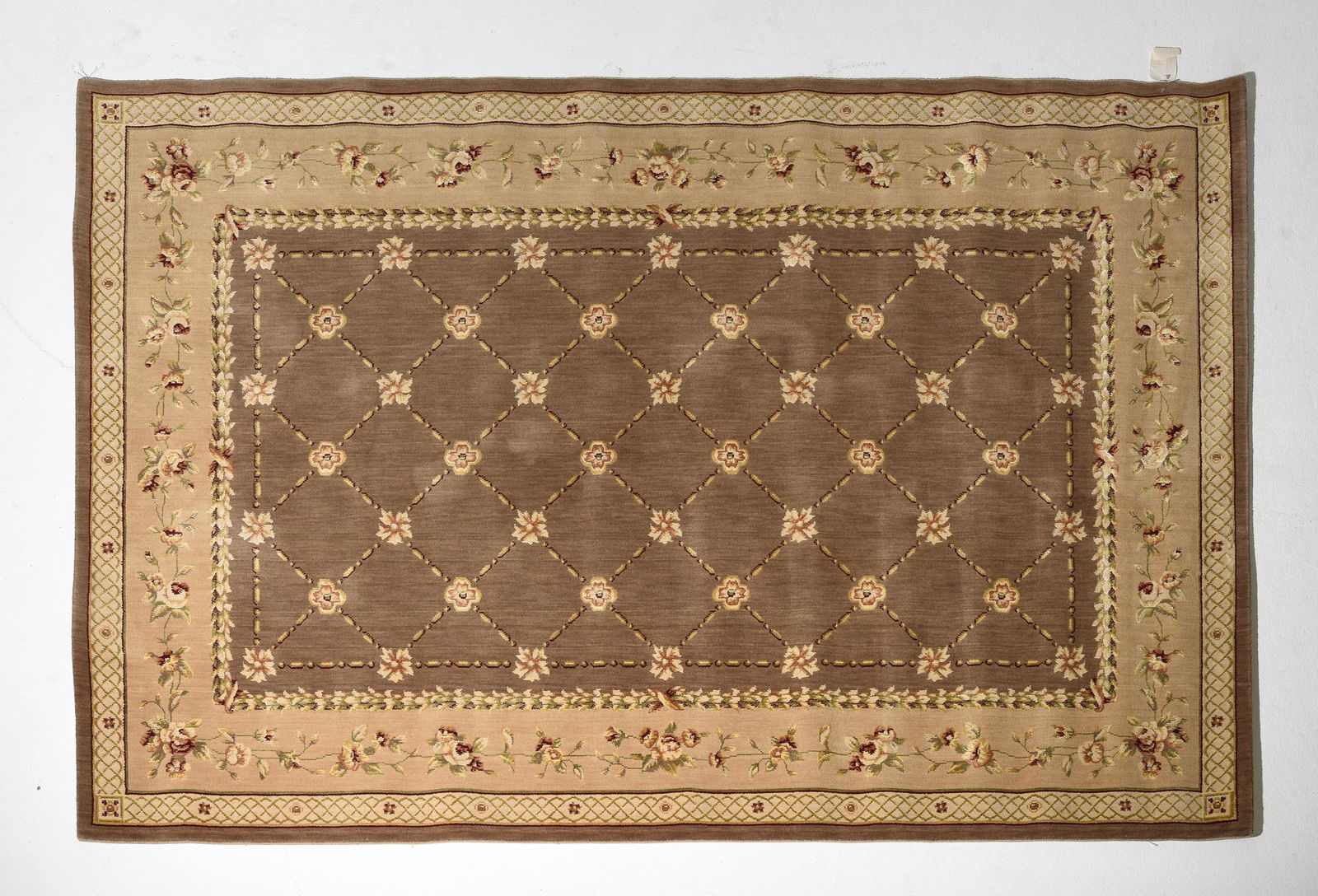 Machine Made Rug 7'9 x 5'3 (1 of 3)