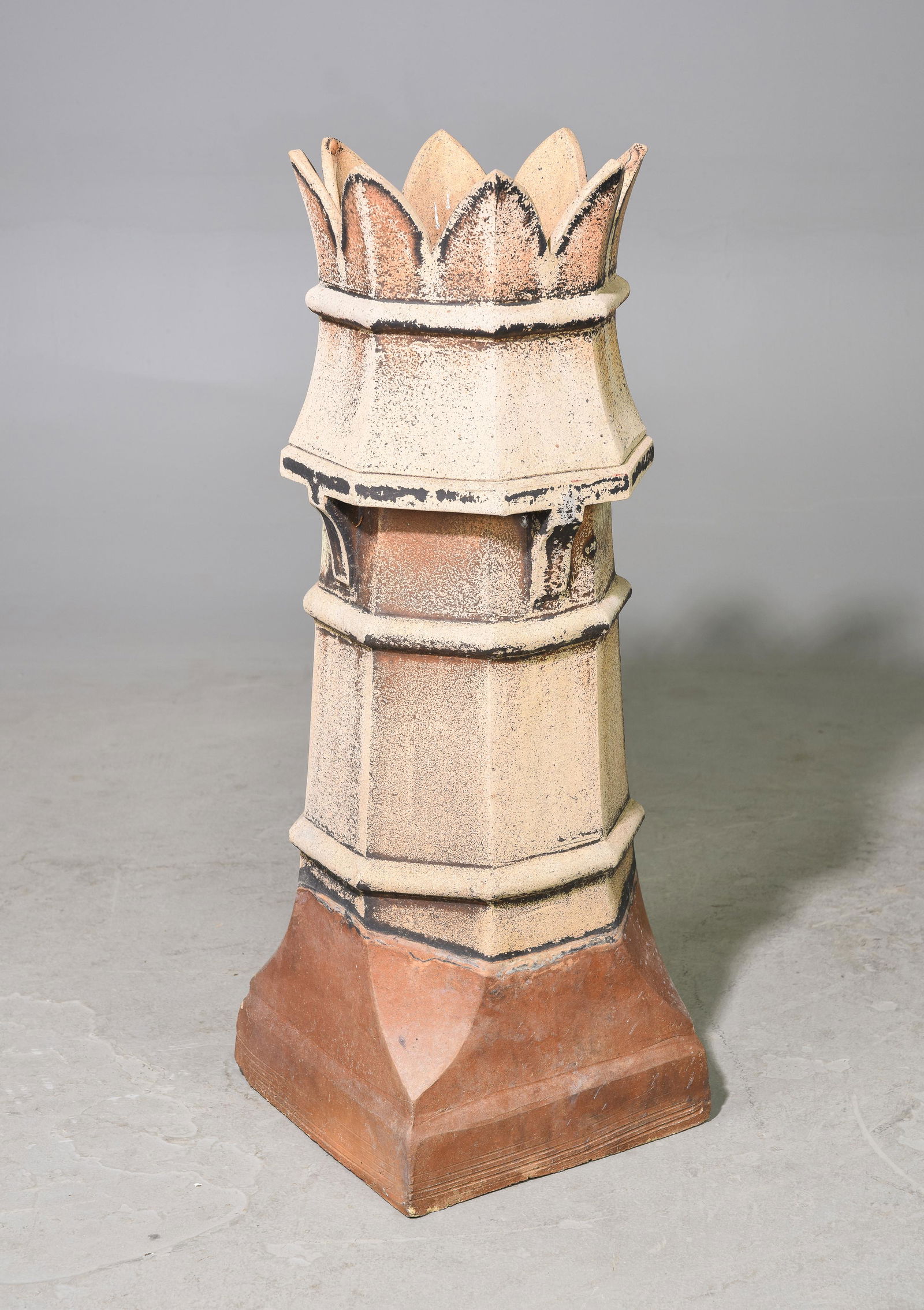 European Crown Top Chimney Pot (1 of 4)
